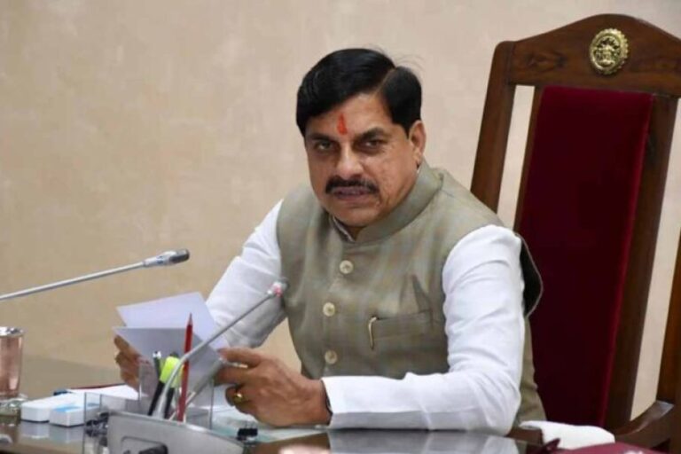 राजधानी-के-बाहर-हुई-कैबिनेट-बैठकों-से-प्रदेश-के-गौरवशाली-व्यक्तित्व-हुए-सम्मानित