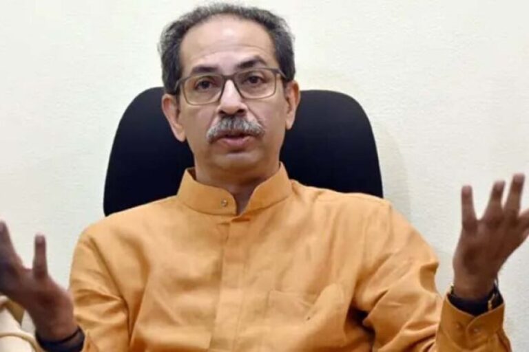 शिंदे-गुट-में-शिवसेना-ubt-के-6-सांसदों-के-विलय-को-मंजूरी,-कोर्ट-जाएगा-मामला