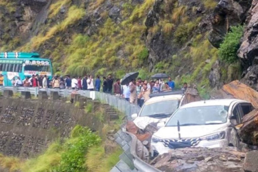 उत्तराखंड-से-हिमाचल-तक-बारिश-का-कहर,-चारधाम-रूट-पर-येलो-अलर्ट,-कांगड़ा-में-फ्लैश-फ्लड-से-भारी-तबाही