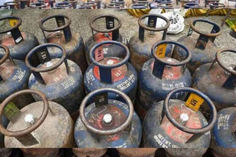 5957-lpg-cylinder-price-cut-223730851209903148-591542482263796673216-455-372452859678